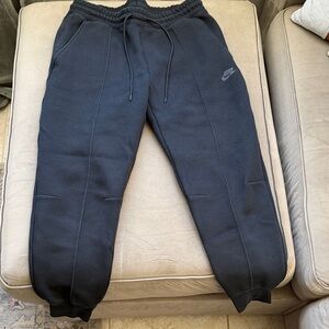 Nike Pleated Sweatpants
